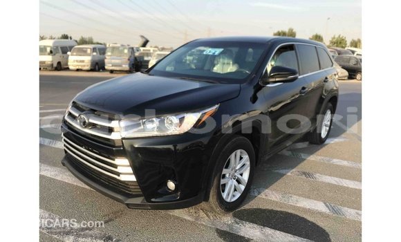 Acheter Import Voiture Toyota Highlander Noir à Import - Dubai, Grande Comore Acheter Import Voiture Toyota Highlander Noir à Import - Dubai, Grande Comore