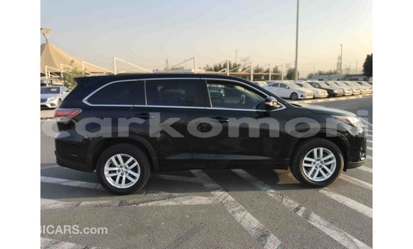 Acheter Import Voiture Toyota Highlander Noir à Import - Dubai, Grande Comore Acheter Import Voiture Toyota Highlander Noir à Import - Dubai, Grande Comore