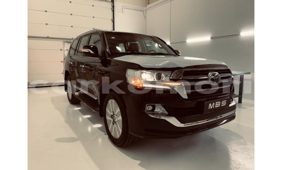 Buy Import Toyota Land Cruiser Black Car in Import - Dubai in Great Comore Buy Import Toyota Land Cruiser Black Car in Import - Dubai in Great Comore