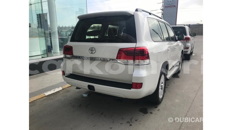 Big with watermark toyota land cruiser grande comore import dubai 1446