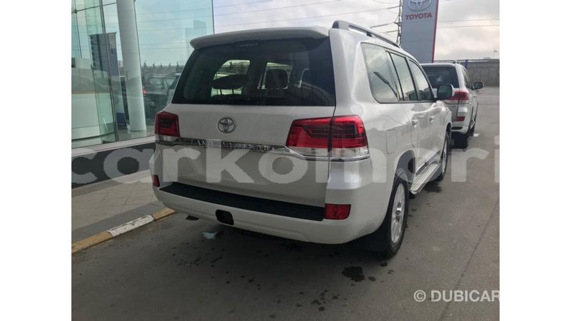 Big with watermark toyota land cruiser grande comore import dubai 1446
