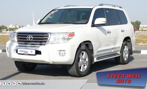 Buy Import Toyota Land Cruiser White Car in Import - Dubai in Great Comore Buy Import Toyota Land Cruiser White Car in Import - Dubai in Great Comore