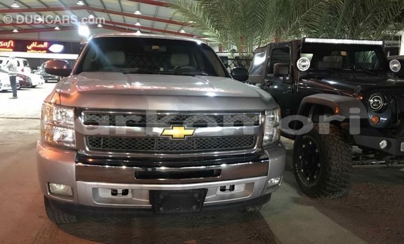 Acheter Import Voiture Chevrolet Silverado Autre à Import - Dubai, Grande Comore Acheter Import Voiture Chevrolet Silverado Autre à Import - Dubai, Grande Comore