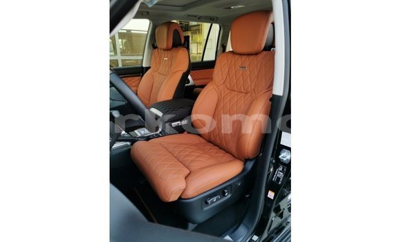 Buy Import Toyota Land Cruiser Black Car in Import - Dubai in Great Comore Buy Import Toyota Land Cruiser Black Car in Import - Dubai in Great Comore