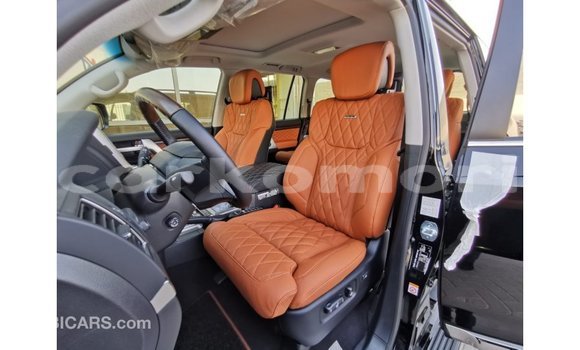 Buy Import Toyota Land Cruiser Black Car in Import - Dubai in Great Comore Buy Import Toyota Land Cruiser Black Car in Import - Dubai in Great Comore