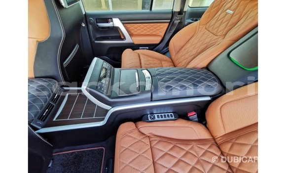 Buy Import Toyota Land Cruiser Black Car in Import - Dubai in Great Comore Buy Import Toyota Land Cruiser Black Car in Import - Dubai in Great Comore