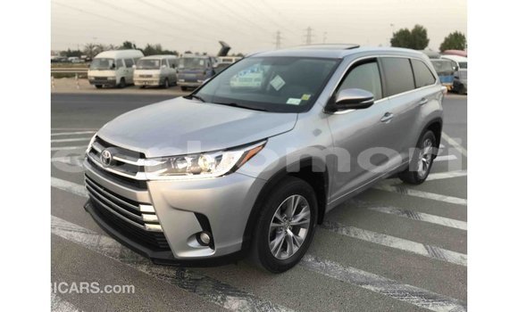 Acheter Import Voiture Toyota Highlander Autre à Import - Dubai, Grande Comore Acheter Import Voiture Toyota Highlander Autre à Import - Dubai, Grande Comore