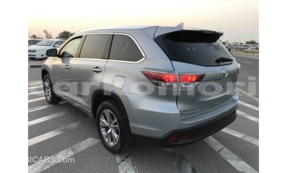 Acheter Import Voiture Toyota Highlander Autre à Import - Dubai, Grande Comore Acheter Import Voiture Toyota Highlander Autre à Import - Dubai, Grande Comore