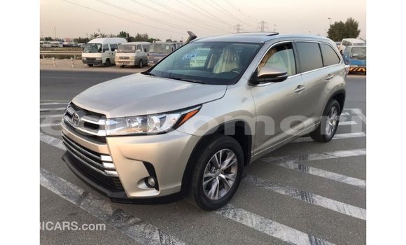 Acheter Import Voiture Toyota Highlander Autre à Import - Dubai, Grande Comore Acheter Import Voiture Toyota Highlander Autre à Import - Dubai, Grande Comore