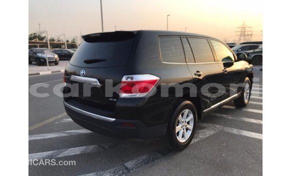 Acheter Import Voiture Toyota Highlander Noir à Import - Dubai, Grande Comore Acheter Import Voiture Toyota Highlander Noir à Import - Dubai, Grande Comore