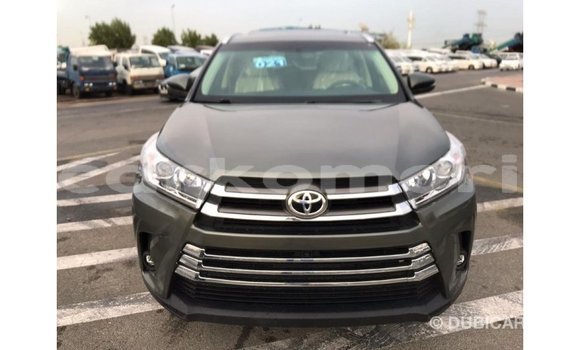 Acheter Import Voiture Toyota Highlander Autre à Import - Dubai, Grande Comore Acheter Import Voiture Toyota Highlander Autre à Import - Dubai, Grande Comore