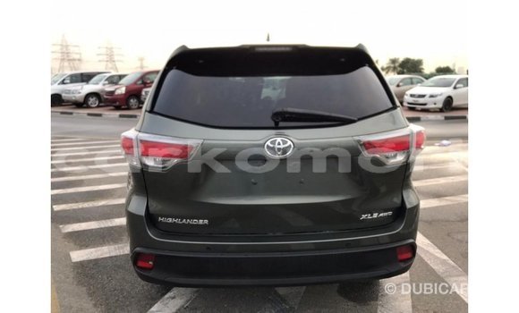 Acheter Import Voiture Toyota Highlander Autre à Import - Dubai, Grande Comore Acheter Import Voiture Toyota Highlander Autre à Import - Dubai, Grande Comore