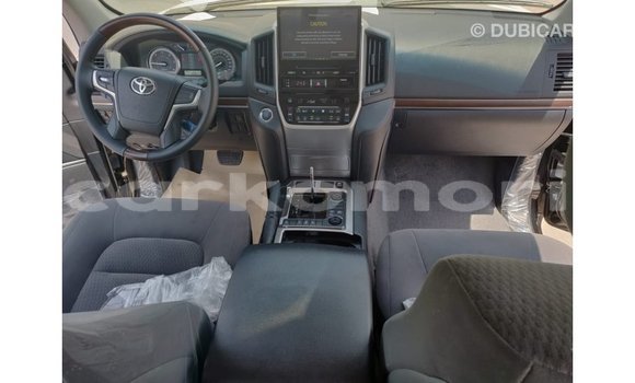 Buy Import Toyota Land Cruiser Other Car in Import - Dubai in Great Comore Buy Import Toyota Land Cruiser Other Car in Import - Dubai in Great Comore