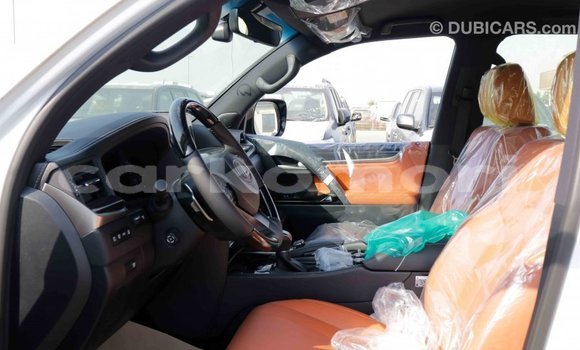 Buy Import Lexus LX White Car in Import - Dubai in Great Comore Buy Import Lexus LX White Car in Import - Dubai in Great Comore