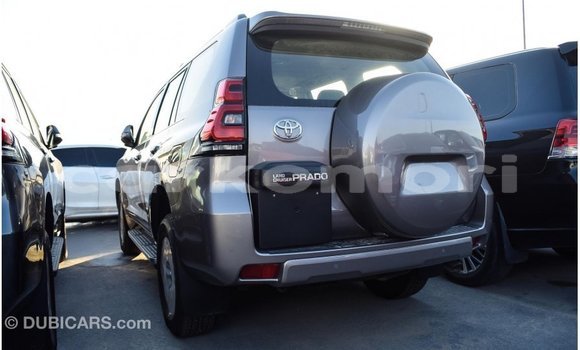Acheter Import Voiture Toyota Prado Autre à Import - Dubai, Grande Comore Acheter Import Voiture Toyota Prado Autre à Import - Dubai, Grande Comore