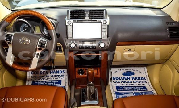 Acheter Import Voiture Toyota Prado Blanc à Import - Dubai, Grande Comore Acheter Import Voiture Toyota Prado Blanc à Import - Dubai, Grande Comore
