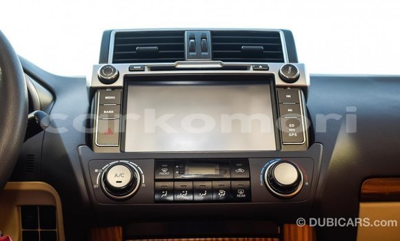 Acheter Import Voiture Toyota Prado Blanc à Import - Dubai, Grande Comore Acheter Import Voiture Toyota Prado Blanc à Import - Dubai, Grande Comore