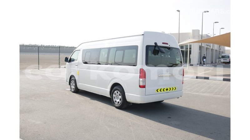 Big with watermark toyota hiace grande comore import dubai 1489