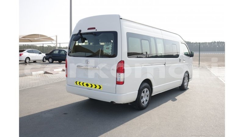 Big with watermark toyota hiace grande comore import dubai 1489