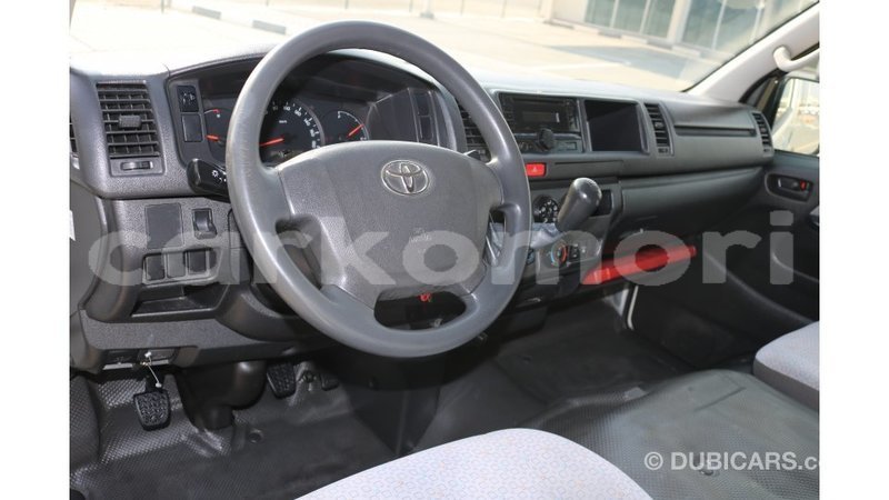 Big with watermark toyota hiace grande comore import dubai 1489