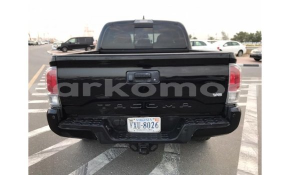 Acheter Import Voiture Toyota Tacoma Noir à Import - Dubai, Grande Comore Acheter Import Voiture Toyota Tacoma Noir à Import - Dubai, Grande Comore