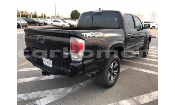 Acheter Import Voiture Toyota Tacoma Noir à Import - Dubai, Grande Comore Acheter Import Voiture Toyota Tacoma Noir à Import - Dubai, Grande Comore