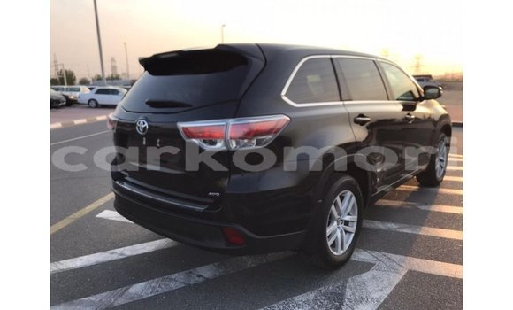 Acheter Import Voiture Toyota Highlander Noir à Import - Dubai, Grande Comore Acheter Import Voiture Toyota Highlander Noir à Import - Dubai, Grande Comore