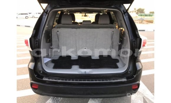 Acheter Import Voiture Toyota Highlander Noir à Import - Dubai, Grande Comore Acheter Import Voiture Toyota Highlander Noir à Import - Dubai, Grande Comore