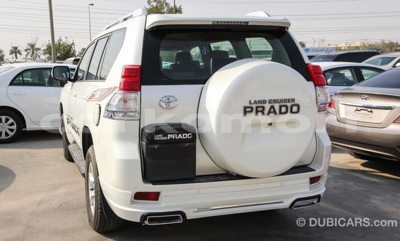 Acheter Import Voiture Toyota Prado Blanc à Import - Dubai, Grande Comore Acheter Import Voiture Toyota Prado Blanc à Import - Dubai, Grande Comore