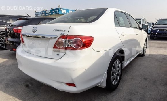 Acheter Import Voiture Toyota Corolla Blanc à Import - Dubai, Grande Comore Acheter Import Voiture Toyota Corolla Blanc à Import - Dubai, Grande Comore
