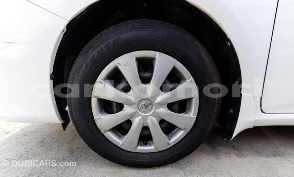 Acheter Import Voiture Toyota Corolla Blanc à Import - Dubai, Grande Comore Acheter Import Voiture Toyota Corolla Blanc à Import - Dubai, Grande Comore