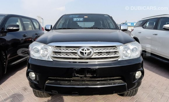 Acheter Import Voiture Toyota Fortuner Noir à Import - Dubai, Grande Comore Acheter Import Voiture Toyota Fortuner Noir à Import - Dubai, Grande Comore