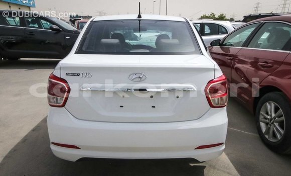 Acheter Import Voiture Hyundai i10 Blanc à Import - Dubai, Grande Comore Acheter Import Voiture Hyundai i10 Blanc à Import - Dubai, Grande Comore