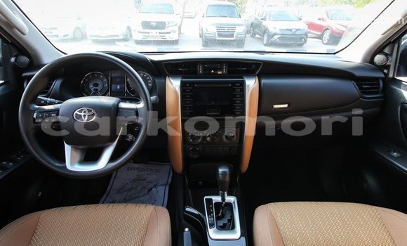 Acheter Import Voiture Toyota Fortuner Blanc à Import - Dubai, Grande Comore Acheter Import Voiture Toyota Fortuner Blanc à Import - Dubai, Grande Comore