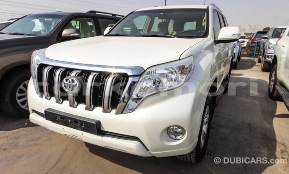 Acheter Import Voiture Toyota Prado Blanc à Import - Dubai, Grande Comore Acheter Import Voiture Toyota Prado Blanc à Import - Dubai, Grande Comore