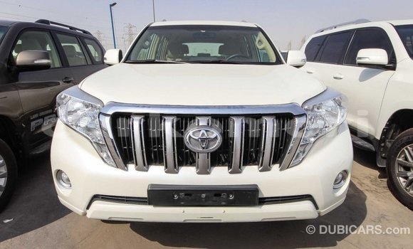 Acheter Import Voiture Toyota Prado Blanc à Import - Dubai, Grande Comore Acheter Import Voiture Toyota Prado Blanc à Import - Dubai, Grande Comore