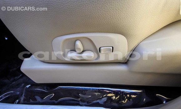 Acheter Import Voiture Mitsubishi Pajero Blanc à Import - Dubai, Grande Comore Acheter Import Voiture Mitsubishi Pajero Blanc à Import - Dubai, Grande Comore