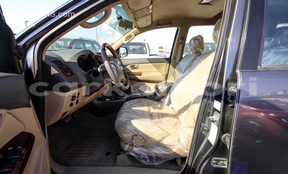 Acheter Import Voiture Toyota Fortuner Autre à Import - Dubai, Grande Comore Acheter Import Voiture Toyota Fortuner Autre à Import - Dubai, Grande Comore