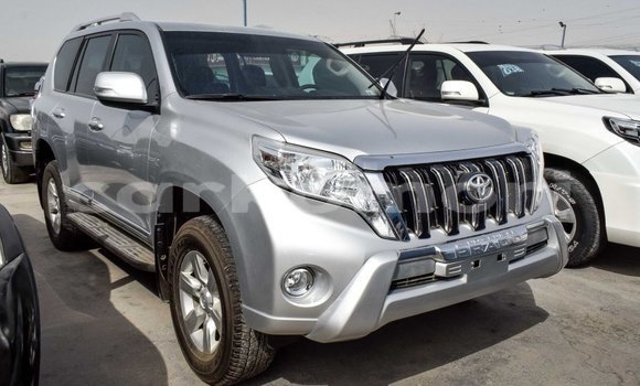 Acheter Import Voiture Toyota Prado Autre à Import - Dubai, Grande Comore Acheter Import Voiture Toyota Prado Autre à Import - Dubai, Grande Comore