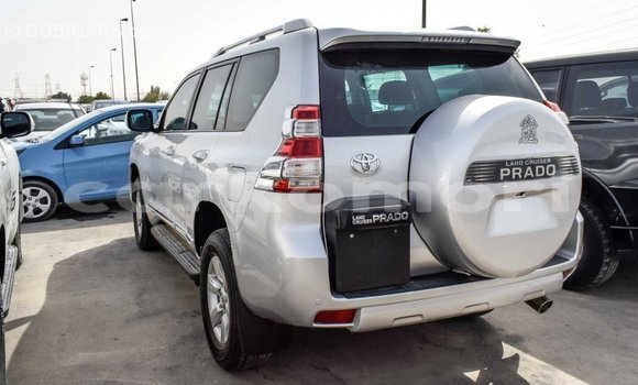 Acheter Import Voiture Toyota Prado Autre à Import - Dubai, Grande Comore Acheter Import Voiture Toyota Prado Autre à Import - Dubai, Grande Comore