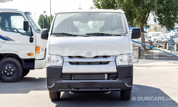 Buy Import Toyota Hiace White Car in Import - Dubai in Great Comore Buy Import Toyota Hiace White Car in Import - Dubai in Great Comore