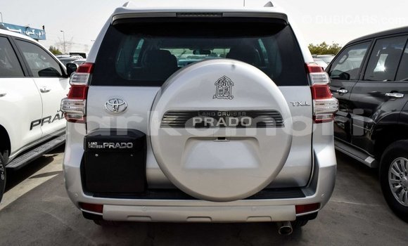 Acheter Import Voiture Toyota Prado Autre à Import - Dubai, Grande Comore Acheter Import Voiture Toyota Prado Autre à Import - Dubai, Grande Comore