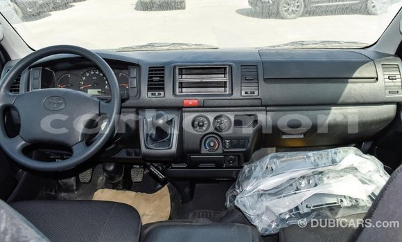 Buy Import Toyota Hiace White Car in Import - Dubai in Great Comore Buy Import Toyota Hiace White Car in Import - Dubai in Great Comore