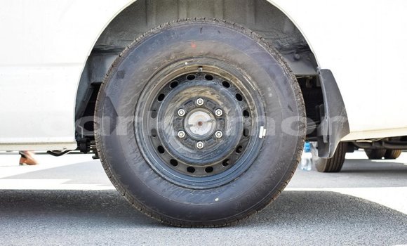 Buy Import Toyota Hiace White Car in Import - Dubai in Great Comore Buy Import Toyota Hiace White Car in Import - Dubai in Great Comore