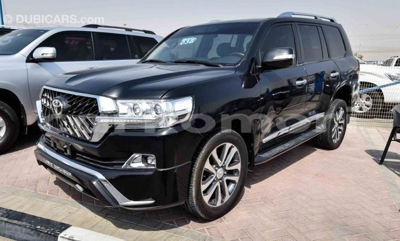Acheter Import Voiture Toyota Land Cruiser Noir à Import - Dubai, Grande Comore Acheter Import Voiture Toyota Land Cruiser Noir à Import - Dubai, Grande Comore