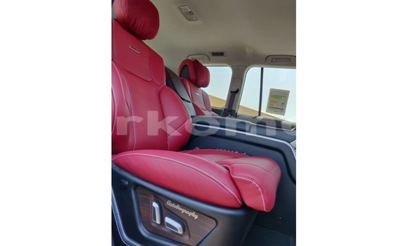 Buy Import Toyota Land Cruiser Black Car in Import - Dubai in Great Comore Buy Import Toyota Land Cruiser Black Car in Import - Dubai in Great Comore