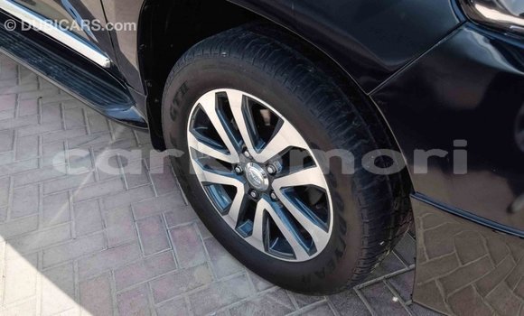 Acheter Import Voiture Toyota Land Cruiser Noir à Import - Dubai, Grande Comore Acheter Import Voiture Toyota Land Cruiser Noir à Import - Dubai, Grande Comore
