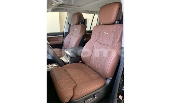 Buy Import Toyota Land Cruiser Black Car in Import - Dubai in Great Comore Buy Import Toyota Land Cruiser Black Car in Import - Dubai in Great Comore