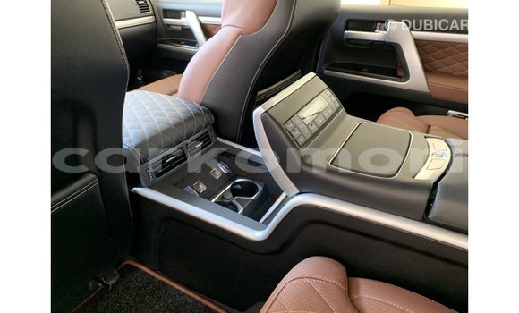 Buy Import Toyota Land Cruiser Black Car in Import - Dubai in Great Comore Buy Import Toyota Land Cruiser Black Car in Import - Dubai in Great Comore