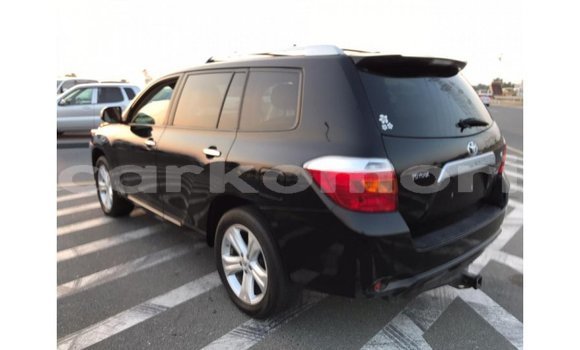 Acheter Import Voiture Toyota Highlander Noir à Import - Dubai, Grande Comore Acheter Import Voiture Toyota Highlander Noir à Import - Dubai, Grande Comore